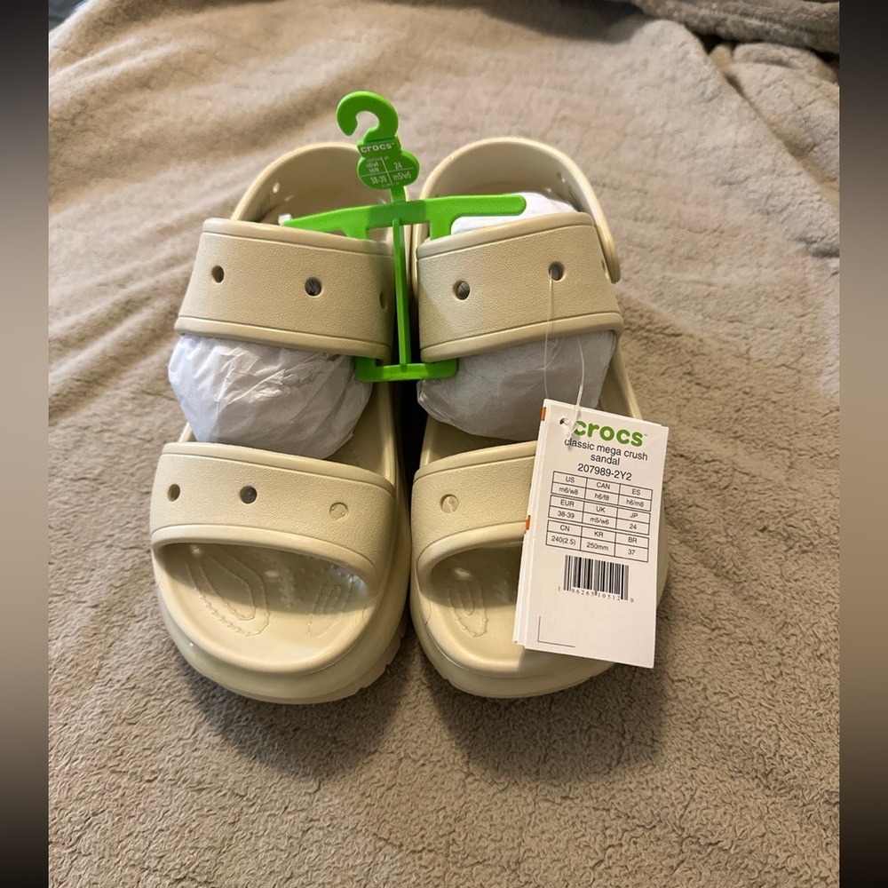 Mega Crush Crocs
